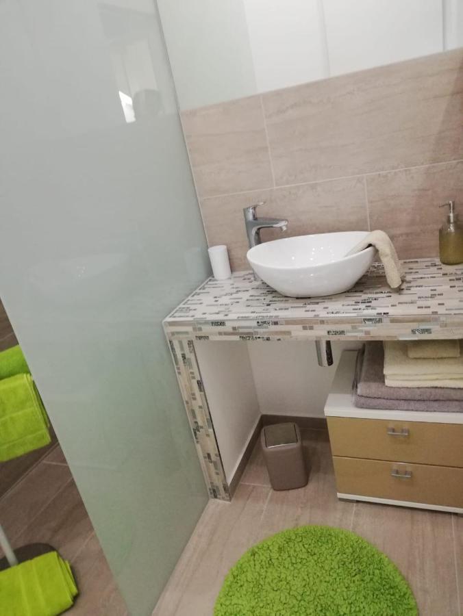 Apartmani Deluxe Jasenice  Ngoại thất bức ảnh